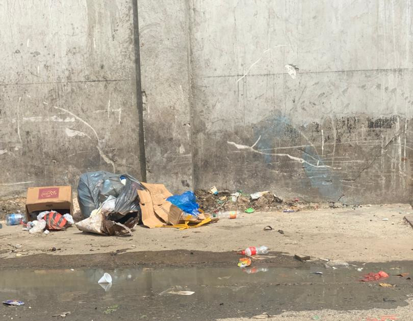 Poubelle sauvage Libreville quartier Charbonage